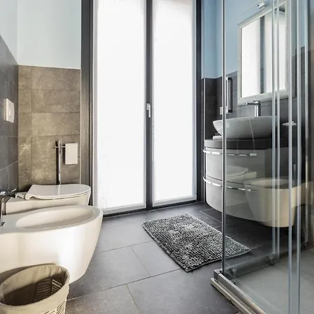 Elga's - Your Charming On Orta Appartement *