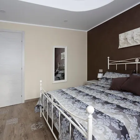Appartement Elga's - Your Charming On Orta Pettenasco