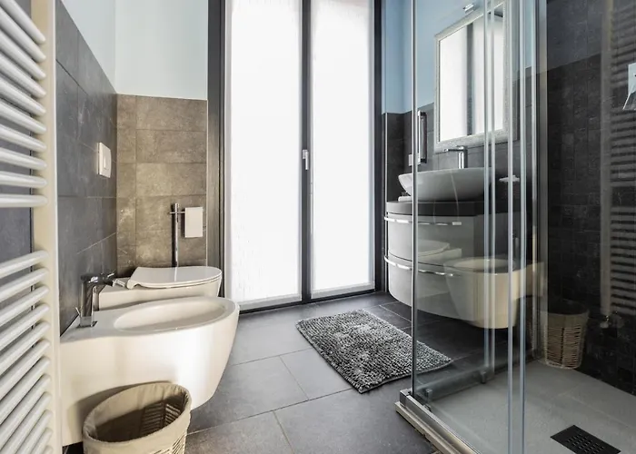 Elga's - Your Charming On Orta Apartment *